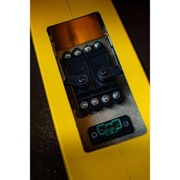 Robbe Modellsport SCIROCCO L 4.0M PNP (Yellow) Servo Access